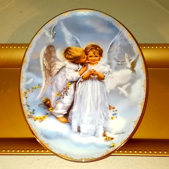 Angel Kisses by Sandra Kruk Collector Plate - Picture 4 of 10